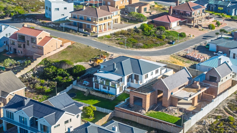 4 Bedroom Property for Sale in Oceanview Heights Western Cape